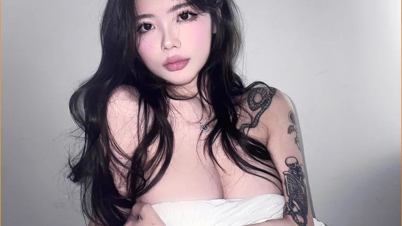 hot girl khuc thi huong